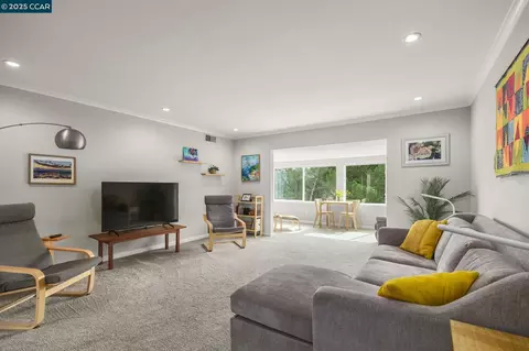 2573 Golden Rain #1, Walnut Creek, CA 94595