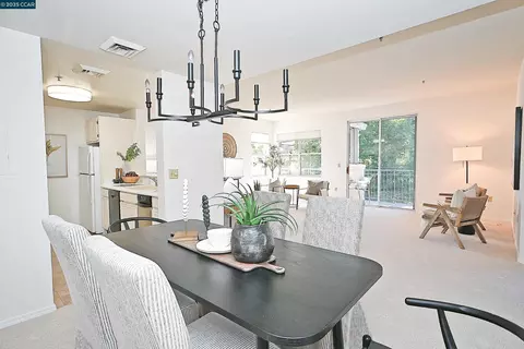 1840 Tice Creek Dr #2416, Walnut Creek, CA 94595