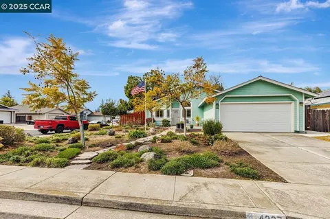 4227 Sequoia Dr, Oakley, CA 94561 photo 1
