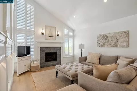 1710 Siskiyou Dr, Walnut Creek, CA 94598