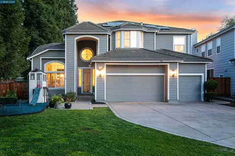 2046 Smith Ln, Concord, CA 94518 photo 1