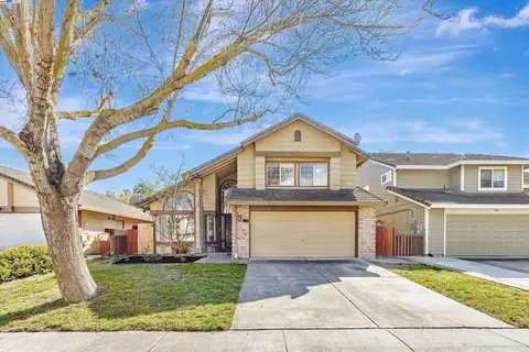 112 Machado Ct, Tracy, CA 95376 photo 1