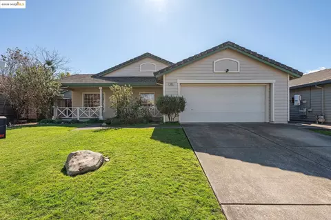 989 Ginkgo Pl, Windsor, CA 95492 photo 1