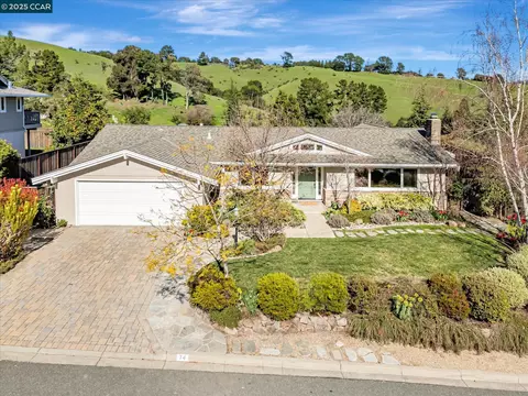 74 Warfield Dr, Moraga, CA 94556 photo 1