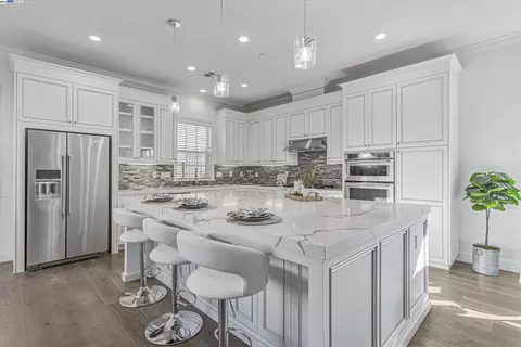 913 S Monarch Rd, San Ramon, CA 94582