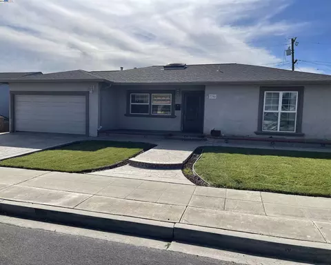 7786 Ironwood Dr, Dublin, CA 94568 photo 1
