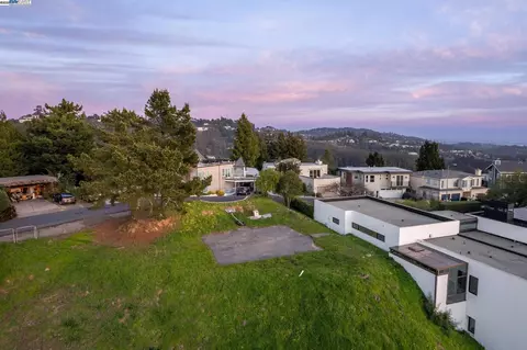7041 Devon Way, Berkeley, CA 94705 photo 10