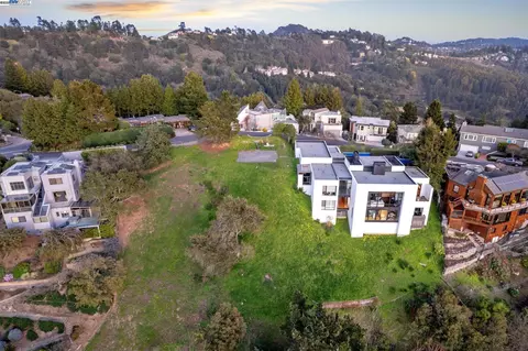 7041 Devon Way, Berkeley, CA 94705 photo 17