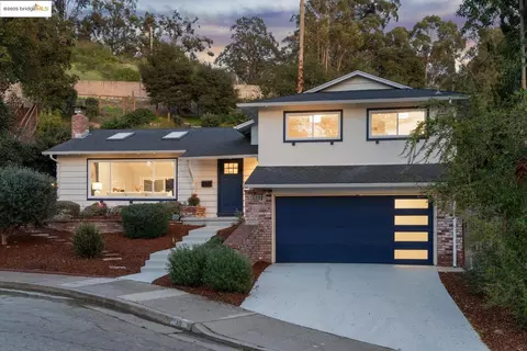 30 Merlin Ct, Oakland, CA 94605