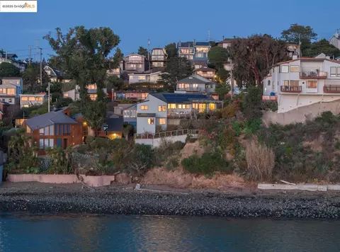 633 Ocean Ave, Richmond, CA 94801