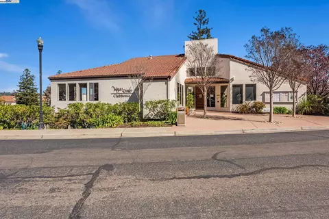 21062 Gary Dr #120, Hayward, CA 94546