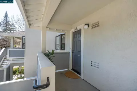 2582 Oak Rd #218, Walnut Creek, CA 94597