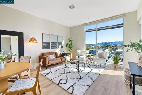 555 Ygnacio Valley Rd #428, Walnut Creek, CA 94596