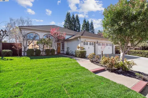 201 Dandelion Ln, San Ramon, CA 94582