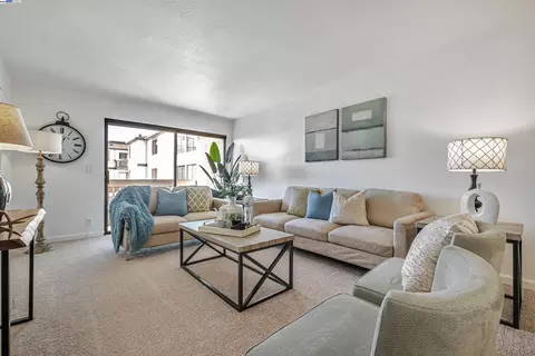 14101 E 14th #204, San Leandro, CA 94578 photo 1