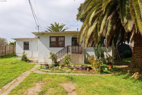 2355 Mitchell St, Oakland, CA 94601
