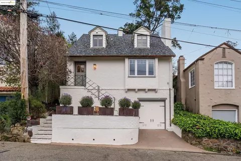 24 Buckeye Ave, Oakland, CA 94618