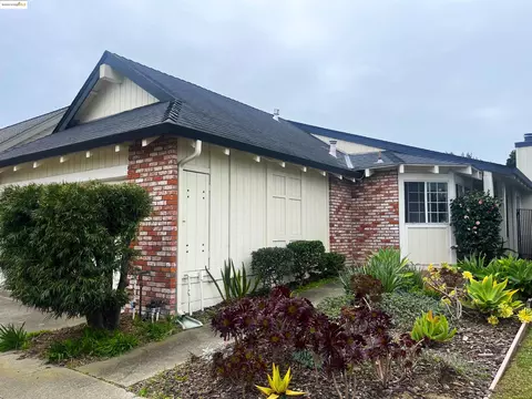 27 Hampton Ct, Alameda, CA 94502 photo 1