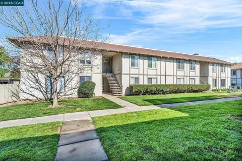 825 Oak Grove Rd #59, Concord, CA 94518