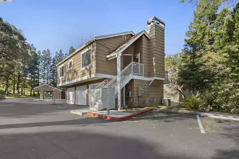 384 Mill Rd, Martinez, CA 94553 photo 1
