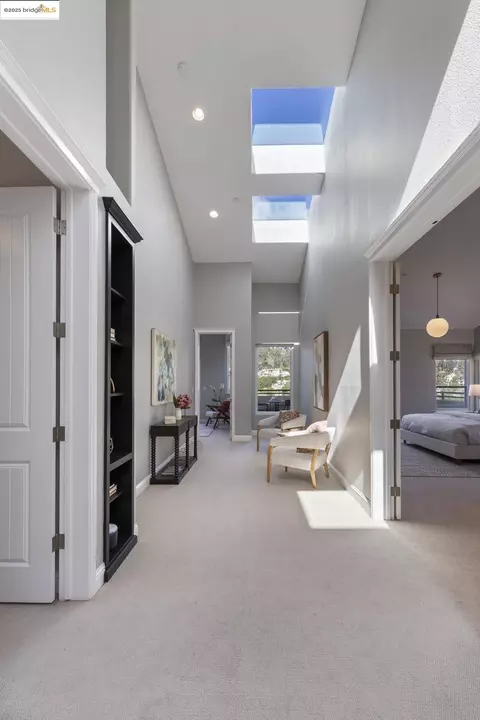 205 Sheridan Rd, Oakland, CA 94618