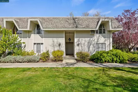 3300 Tice Creek Dr #8, Walnut Creek, CA 94595