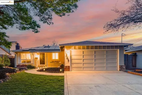1366 Wagoner Dr, Livermore, CA 94550
