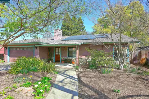 488 Coralie Dr, Walnut Creek, CA 94597
