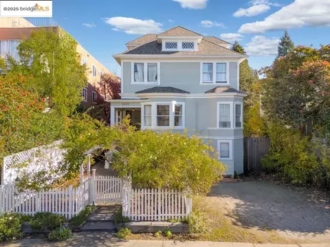 2535 Hillegass Ave, Berkeley, CA 94704 photo 1