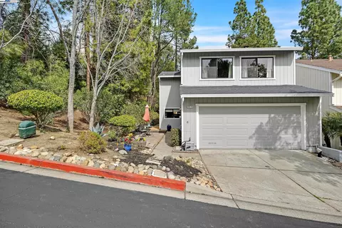 2413 Heatherleaf Ln, Martinez, CA 94553 photo 1