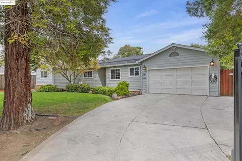 4427 Willowood Ct, Concord, CA 94521 photo 1