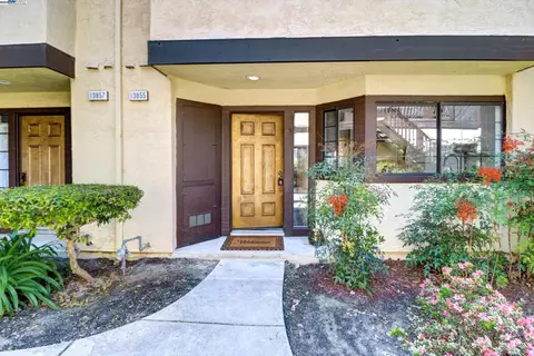 13855 Seagate Dr, San Leandro, CA 94577 photo 1