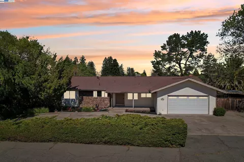 3767 Marice Ct, Concord, CA 94518