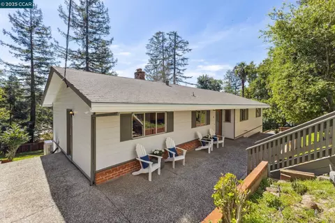 34 Las Palomas, Orinda, CA 94563