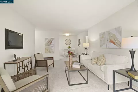 1407 Marchbanks Dr #4, Walnut Creek, CA 94598