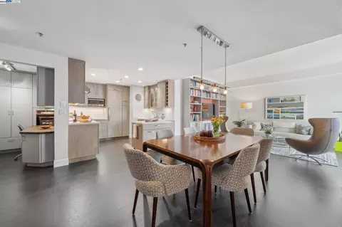 222 Broadway #1408, Oakland, CA 94607 photo 1