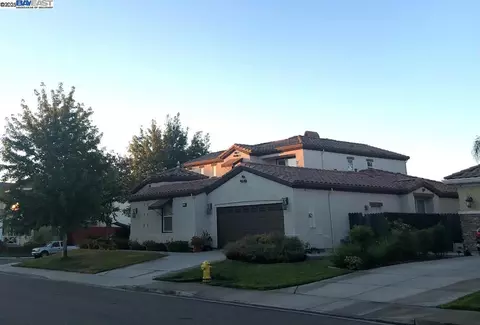 1806 Kagehiro, Tracy, CA 95376 photo 1