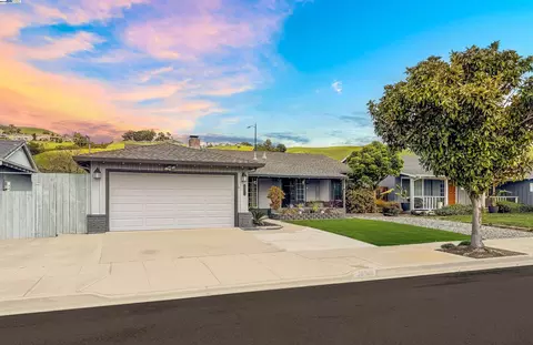 30566 Prestwick Ave, Hayward, CA 94544