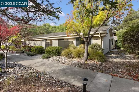 1600 Oakmont Dr #4, Walnut Creek, CA 94595