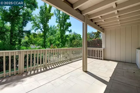 2175 Cactus Ct #4, Walnut Creek, CA 94595