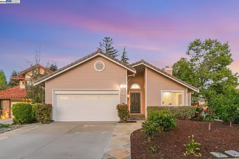 44238 Topaz Ct, Fremont, CA 94539