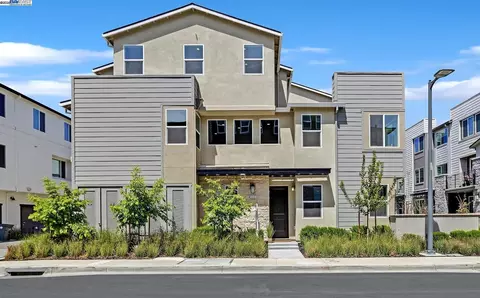 5537 Holly Bay Ave, Dublin, CA 94568