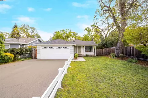2261 Whyte Park Ave, Walnut Creek, CA 94595