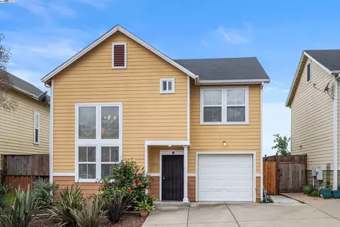 2453 Palmvilla Ct, Oakland, CA 94605