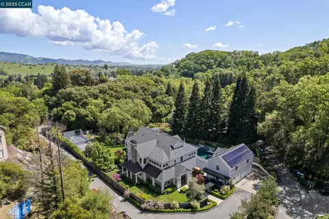 271 Lark Ln, Alamo, CA 94507
