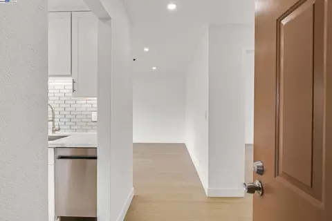 15059 Hesperian # 38, San Leandro, CA 94578