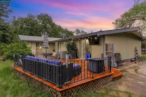 2087 Magnolia Way, Walnut Creek, CA 94595