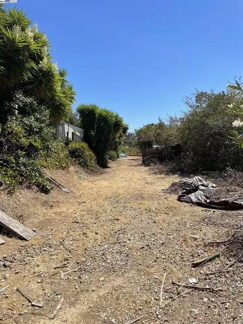 25 Burnham St, Vallejo, CA 94590 photo 9