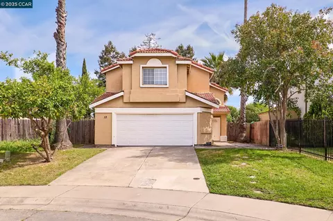 12 Poncia Ct, Sacramento, CA 95823
