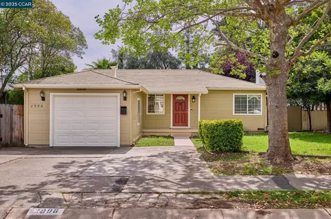 2998 Crawford St, Concord, CA 94518 photo 1